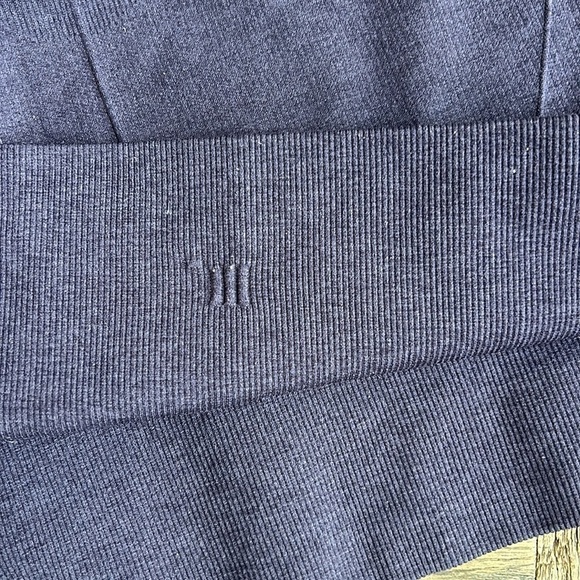 Lululemon In The Flow Plum Purple Seamless Cropped Leggings Size 8 - Picture 8 of 8